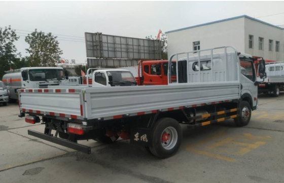 Il singolo camion di consegna del carico di fila 4x2 accende 8,5 Ton Truck 4.3M Long Fence Type