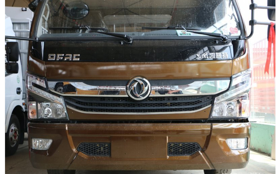 Più ampia parte posteriore leggera Axle Rated Loading del camion 5.5T del camion di consegna del carico del diesel della carrozza