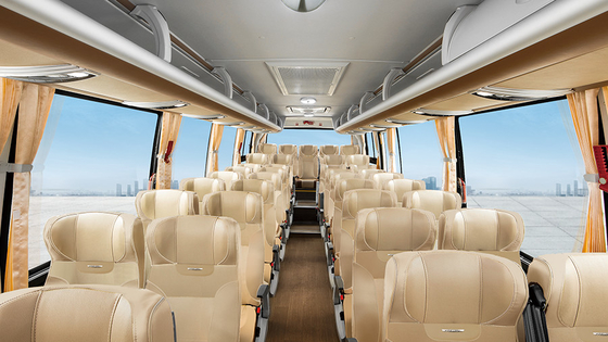 Bus di re Long Diesel City del passeggero da 210,56 KWH con distanza in miglia 300KM 40 sedili